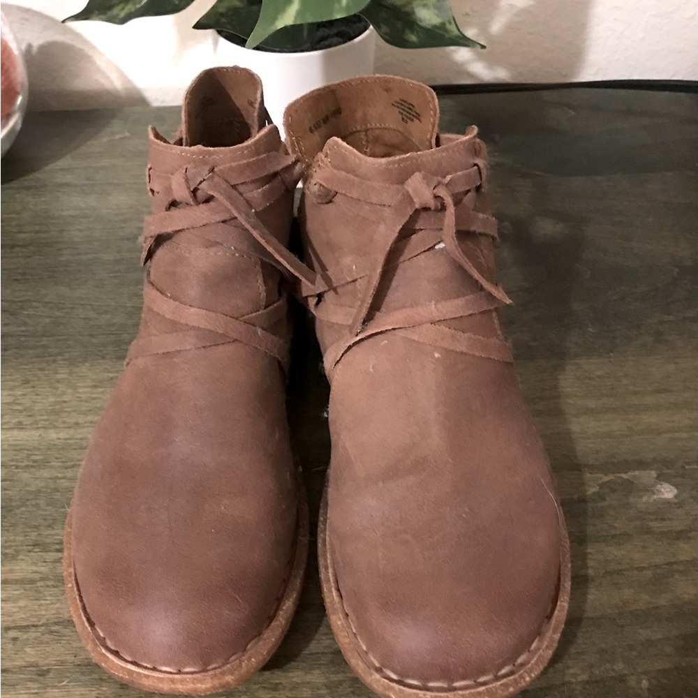 Leather booties, styled with low heel.  Chic comfort for casual dressing☺️